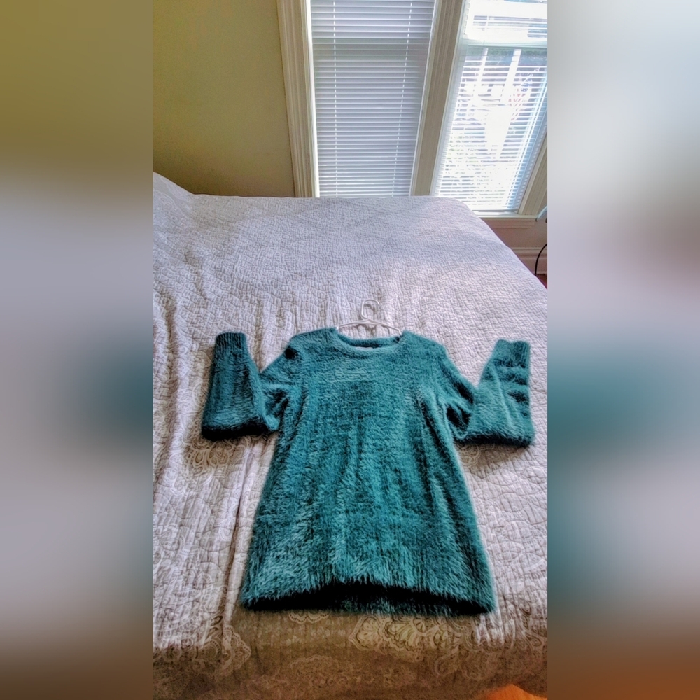 Old Navy Women's Teal Crew Neck Sweater